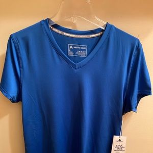 Arctic Cool V-neck short sleeve shirt